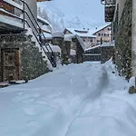Mit Blick In Berge By Interhome Appartement